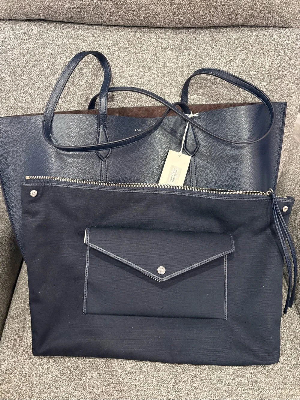 Tory Burch Perry Tote: Navy Blue Leather